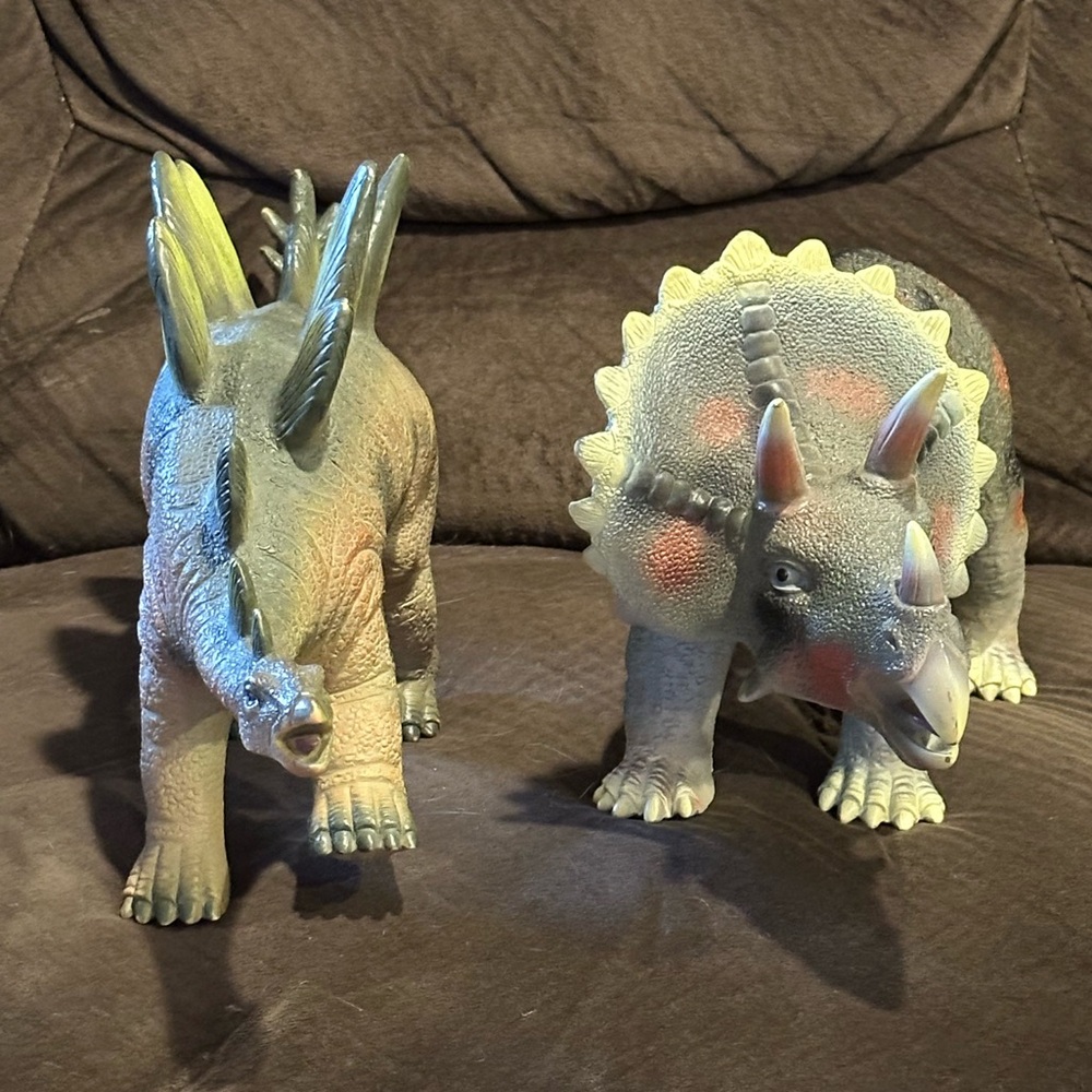 Toys R US Stegosaurus Maidenhead and Triceratops Maidenhead - Lot of 2